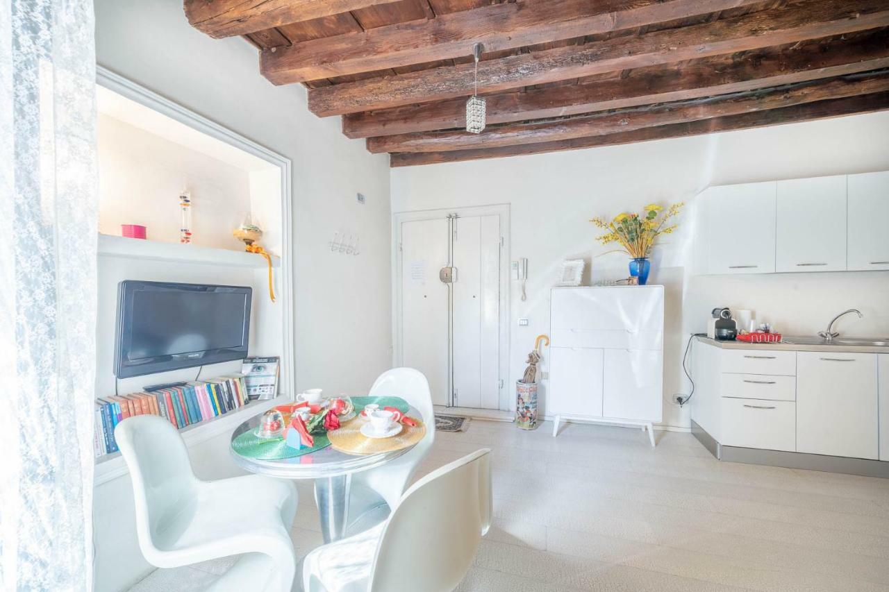 Abbraccio Di Giulietta Apartment Verona Bagian luar foto