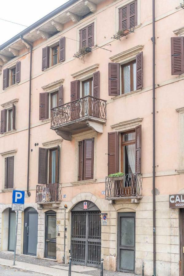 Abbraccio Di Giulietta Apartment Verona Bagian luar foto